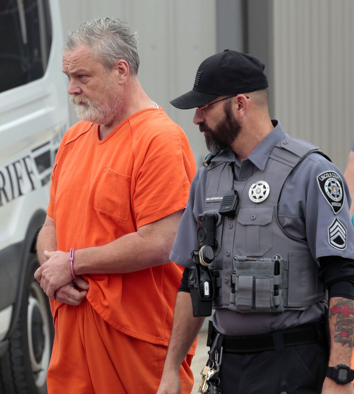 Former Louisiana, Mo. police chief has bail reduction hearing